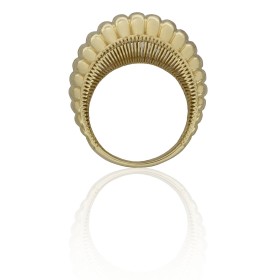 Anillo con formas onduladas...